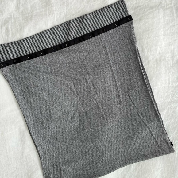 Lululemon - Striped snap scarf - grey - Picture 5 of 5